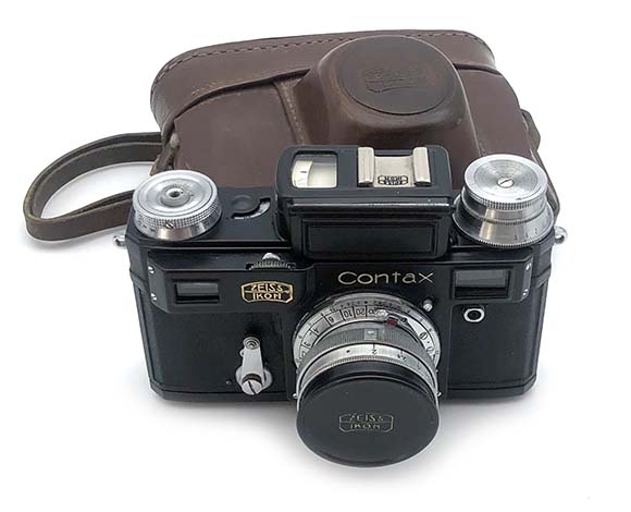 contax-III-black-ikon_01.jpg