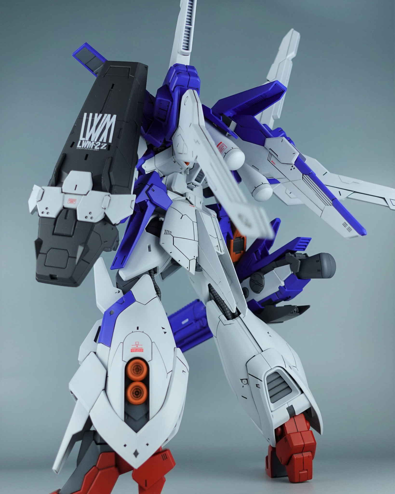 RE/100 ガンダムリントヴルムをミキシング改造「リントヴルム ツヴァイ