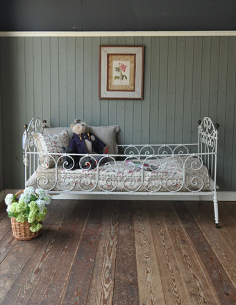 フランスアンティーク ベビーベッド ホワイトアイアン 美術品