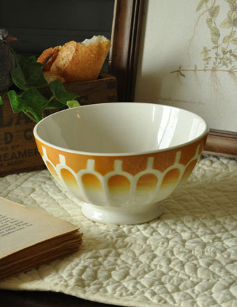 フランス便で到着 ステンシルのカフェオレボウル Luneville-St Clement