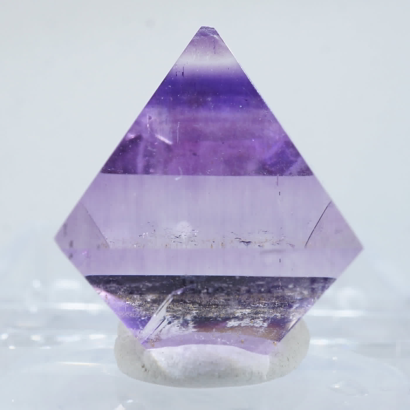 オイル入り》イリノイ州 Cave in Rock産 八面体フローライト (Polish