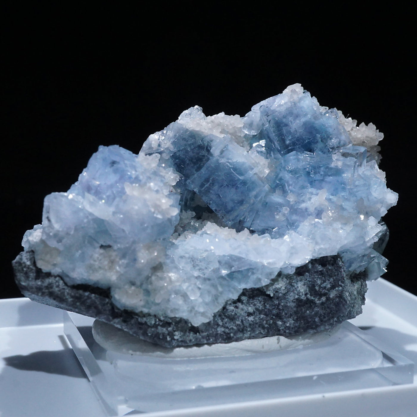 中国 湖南省産 フローライト – 天然石ハッピーギフト