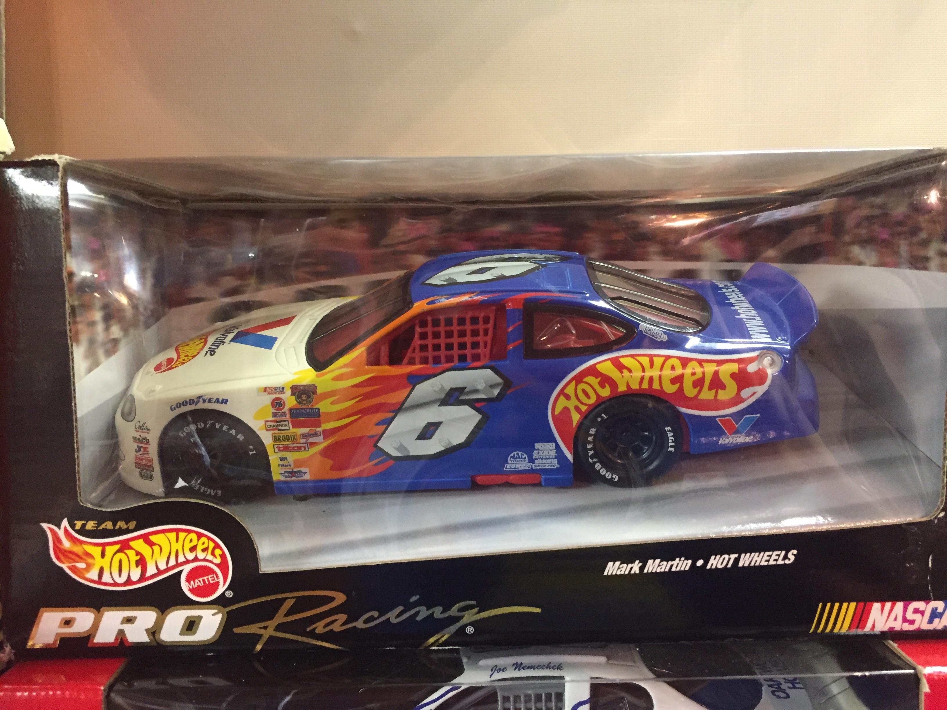 FRF: Mark Martin's Hot Wheels/Valvoline Ford from the 1998 Kragen