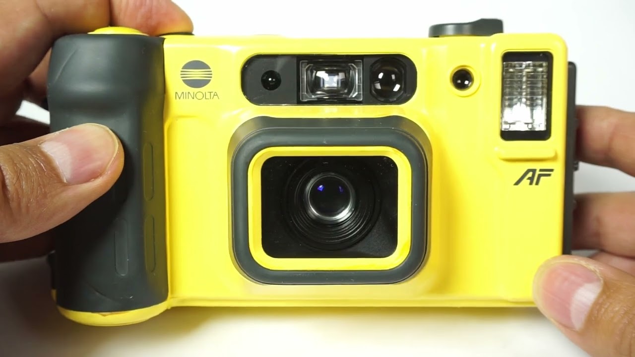How To Use Minolta Underwater Weathermatic Dual 35 Camera - YouTube