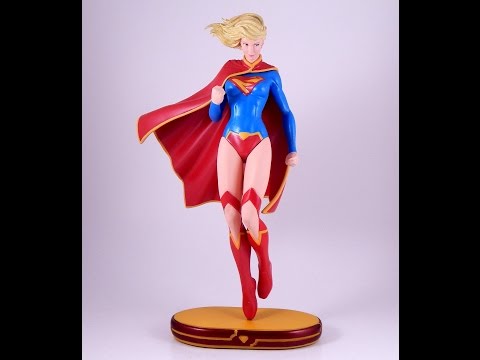 ✴︎安い！✴︎スーパーガール&バットガールDDCCELEBRATION STATUE