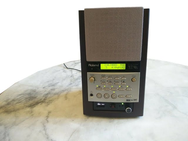 Roland MT90s with Gotek USB floppy emulator drive (FlashFloppy HxC