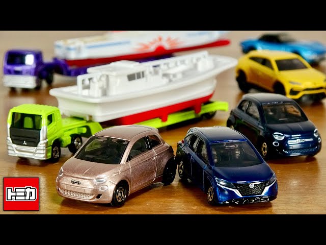 Introducing a long Tomica that you can play with! Loaded with