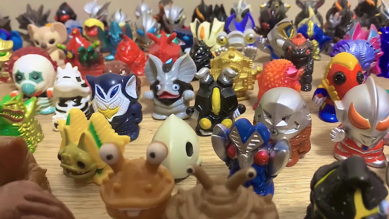 d*3様 ウルトラマン 怪獣フェギュア ソフビ 指人形 大小309体 まとめ d