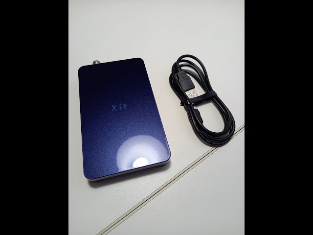 XIT−BRK100WとVB-33CU UHF/BSブースター XIT−BRK100WとVB-33CU UHF