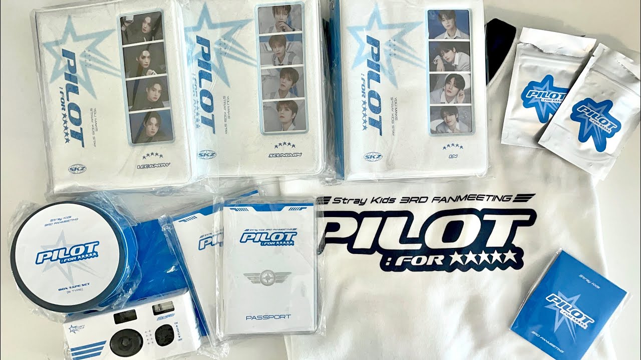 Stray Kids 'PILOT : FOR ' Fanmeeting Goods Haul/Unboxing! - YouTube