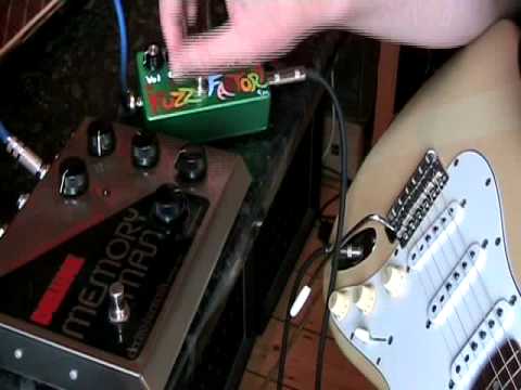 Zvex Fuzz Factory Clone - YouTube