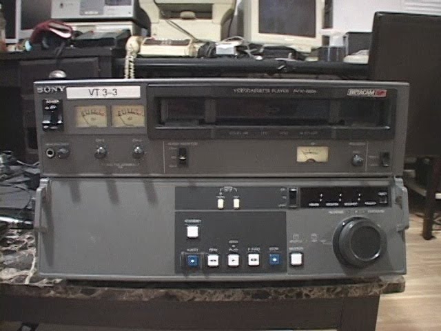 Sony PVW-2600 Betacam SP VCR (1993) - YouTube