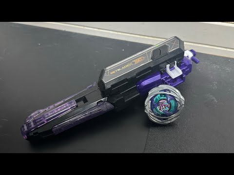 ベイブレードXA賞ワイバーンホバー、B賞ストリングランチャー