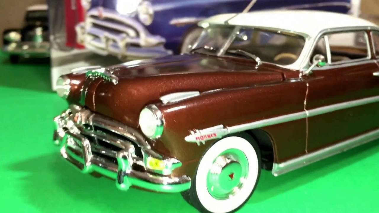 Plastic Model Kit Review: 1953 Hudson Hornet by Moebius Models in