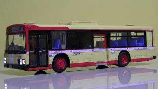 アオシマスカイネット1/32 RCバス西東京バス いすゞ エルガ - YouTube