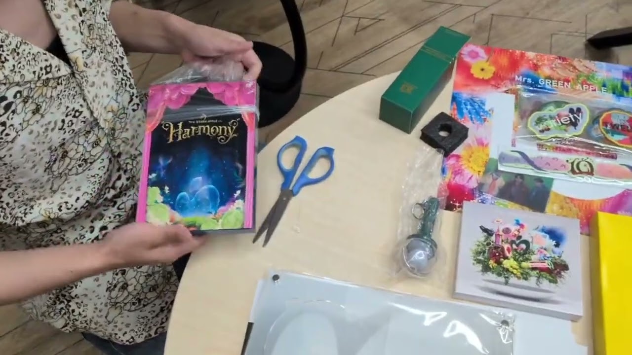 Unboxing] Mrs. GREEN APPLE: 10 [10 & 