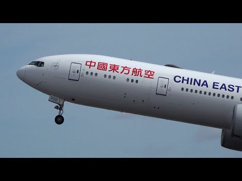China Eastern Airlines Boeing 777-300ER B-2021 Takeoff from NRT