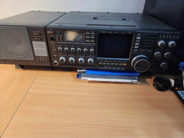 ICOM SP-20 (IC-780 IC-775 IC-R9000スピーカ） ICOM SP-20 (IC-780 IC