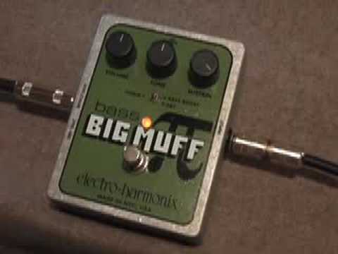エレハモ ベース用ビッグマフ『Bass Big Muff』試奏ムービー - YouTube