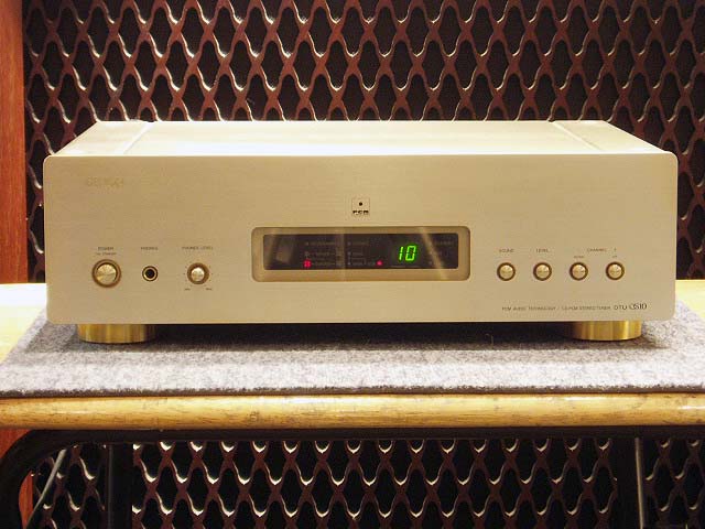 ジャンクDENON DTU-S10 CS-PCM ステレオチューナー