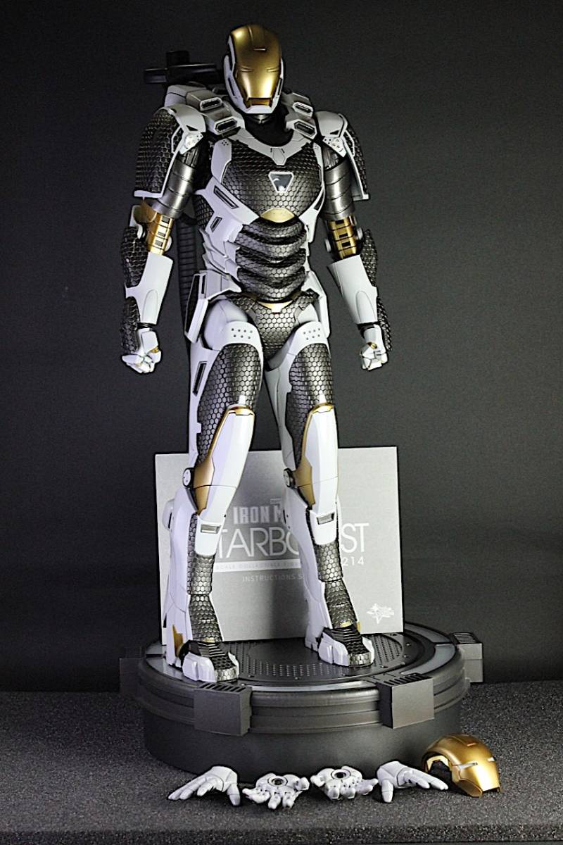 ホット トイズ アイアンマン・マーク39(スターブースト) 1/6スケール