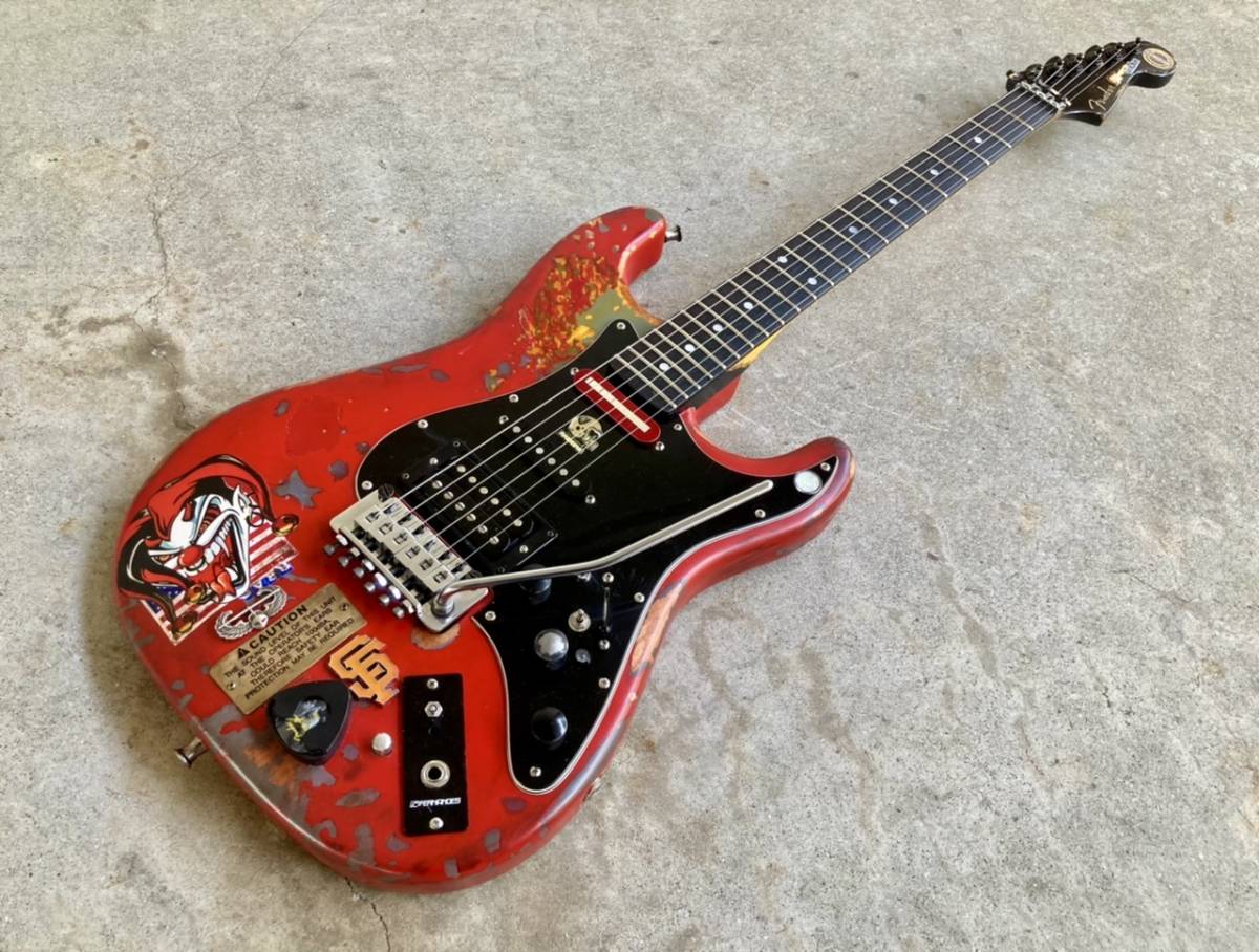 FERNANDES ブラッドギルスモデルを参考にしたモデル FERNANDES