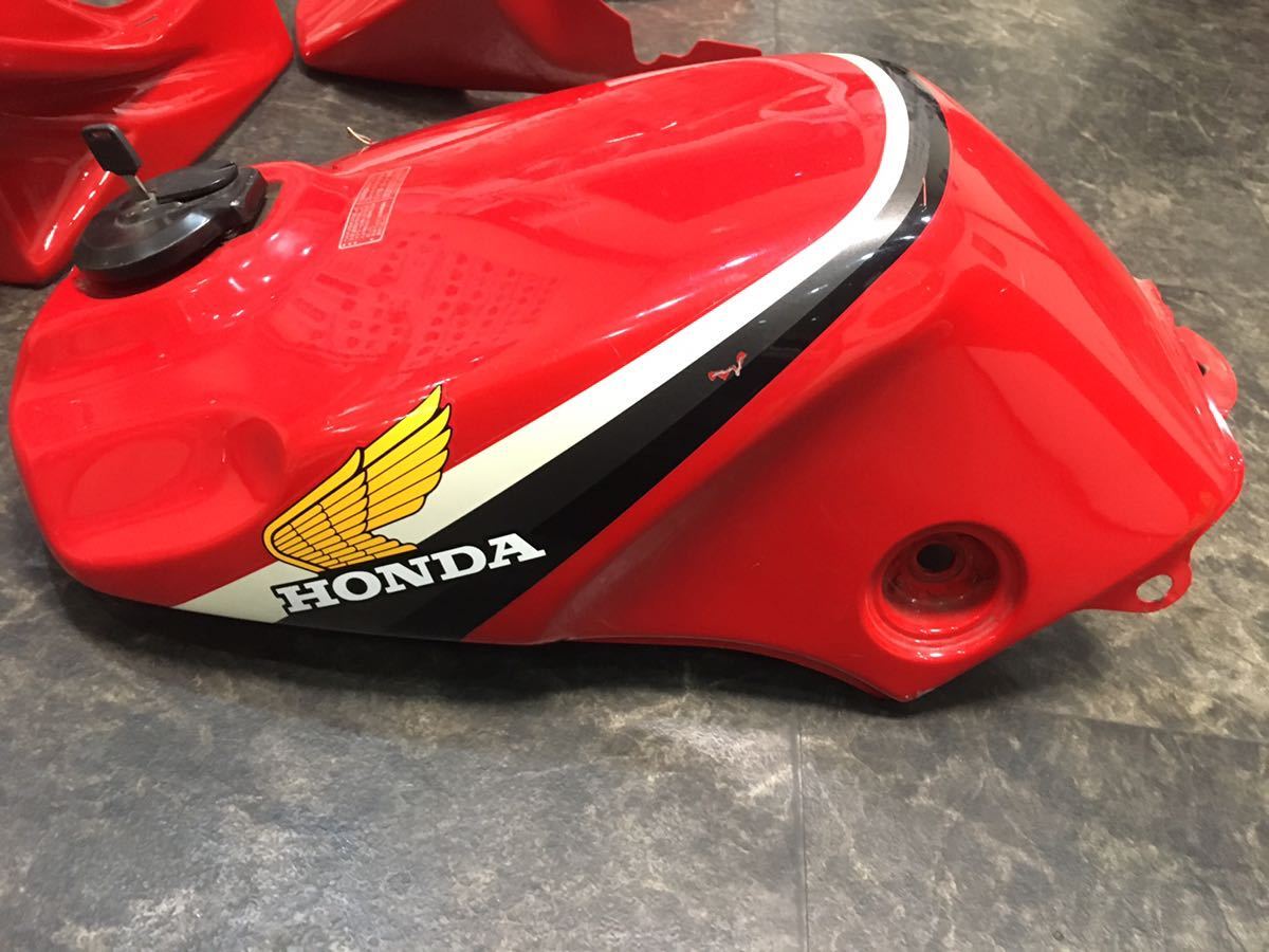 CBR400F タンク