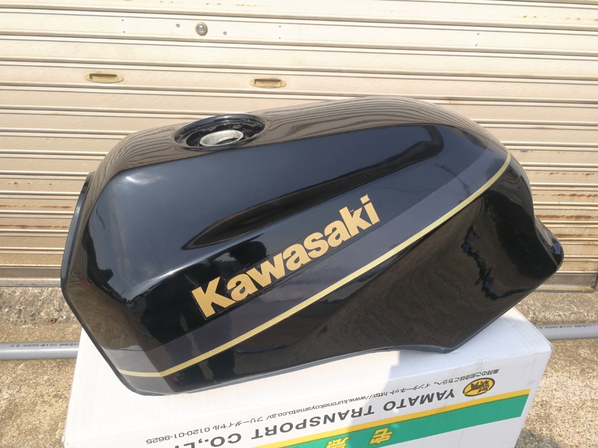 Kawasaki Z900RS 2024年モデル凹みあり燃料タンク 【公式通販】