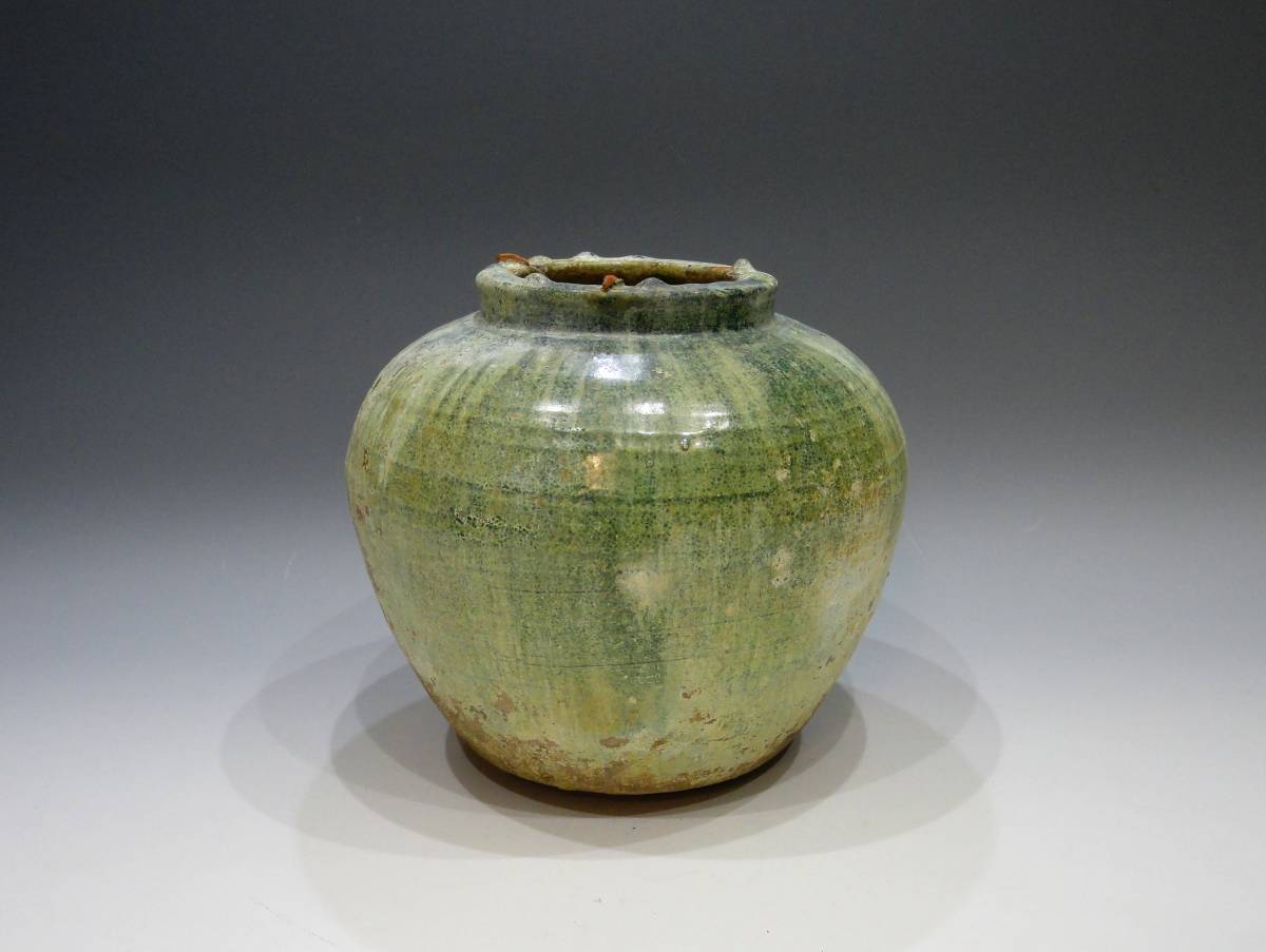 希少 中国 漢時代 漢緑釉 銀化小壺 壺 共箱付 土 泥 付き