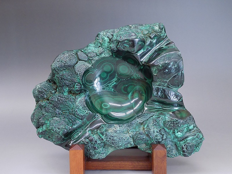 クジャク石【マラカイト】吉祥天女像台座 極細工 逸品 置物