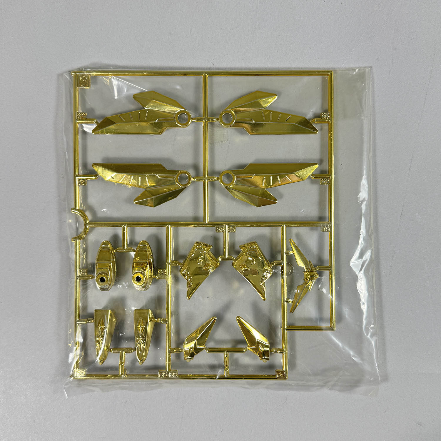 4201] 元祖SDガンダム 限定版 黄金神スペリオルカイザー