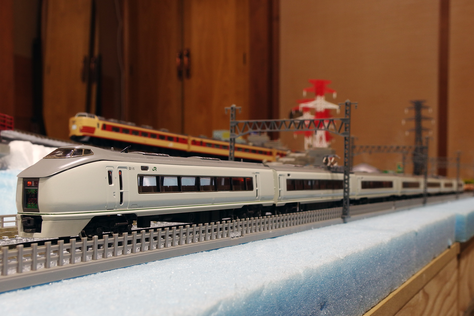 Nゲージ KATO 10-164 651系 'スーパーひたち' 交直両用特急形電車 基本7