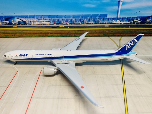 Phoenix 1:400 Boeing 777-300ER ANA 全日空PH04327 JA798A 图片和二手