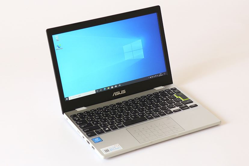 ASUSノートパソコン 軽量11イいンチ 動作確認 vivobook e210 ASUS