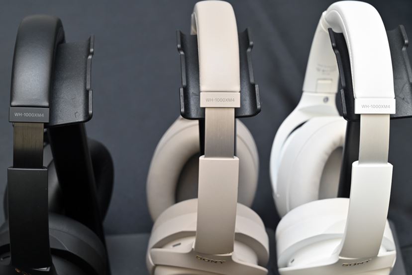 純白が映える！ ソニーのノイキャンヘッドホン「WH-1000XM4」に限定