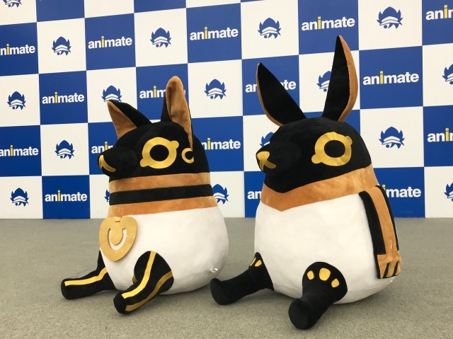 とーとつにエジプト神』アヌビス＆バステトのBIGぬいぐるみが予約受付