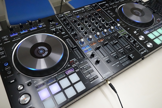 REKORDBOX DJ 初の専用DJコントローラーDDJ-RZ発売！ | Digiland