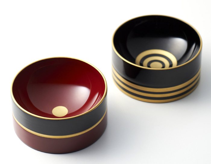 鈴木睦美 氏作 赤色漆器の朱盃 木箱付き 鈴木睦美 氏作