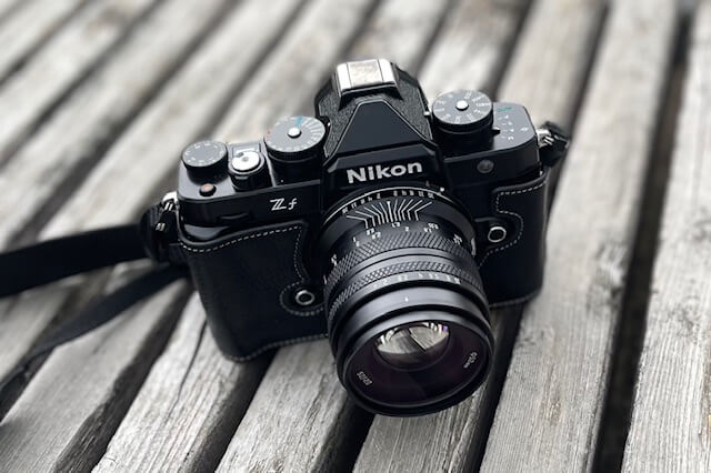思った通り、Nikon Zfにも実にしっくりきたアストロリの標準MFレンズ