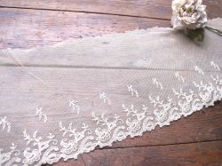 フランスアンティーク,チュールレー,ス刺繍エクリュ,幅広,花モチーフ