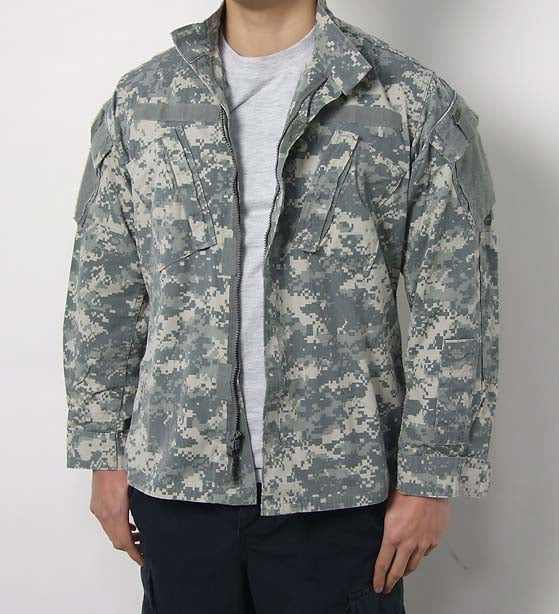 アメリカ軍 ACU デジタルカモ コンバットジャケット USED A3U= – L.A.BOY