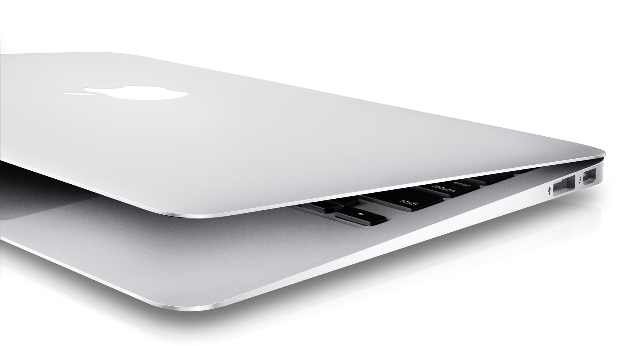 ジャンク MacBook Air 11インチ（Mid 2013） Core i5 1.3GHz/4GB/SSD