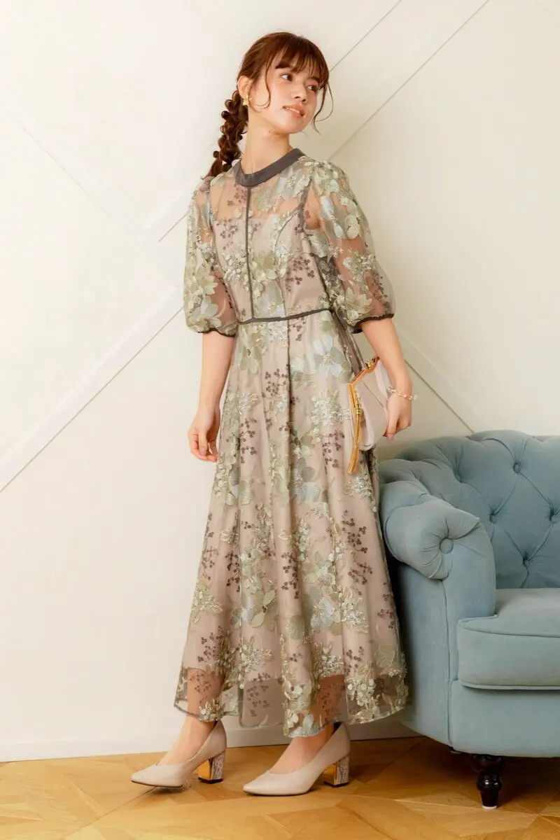 アンティーク 龍のエンブロイダリー 蝶のドローンワークレース