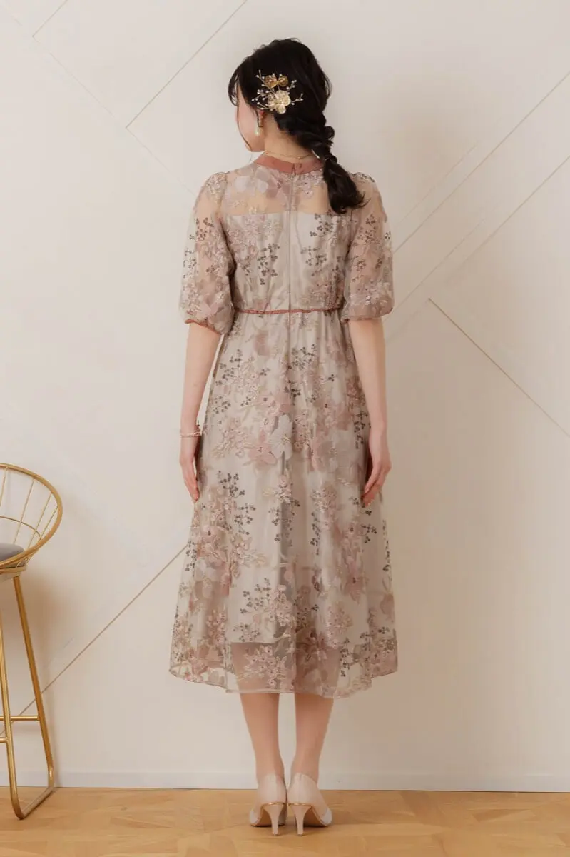 ピンクのフラワーエンブロイダリードレス | Dorry doll | M | 結婚式