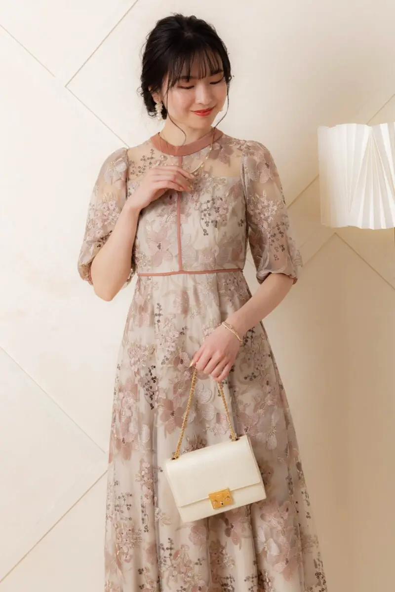 ピンクのフラワーエンブロイダリードレス | Dorry doll | M | 結婚式