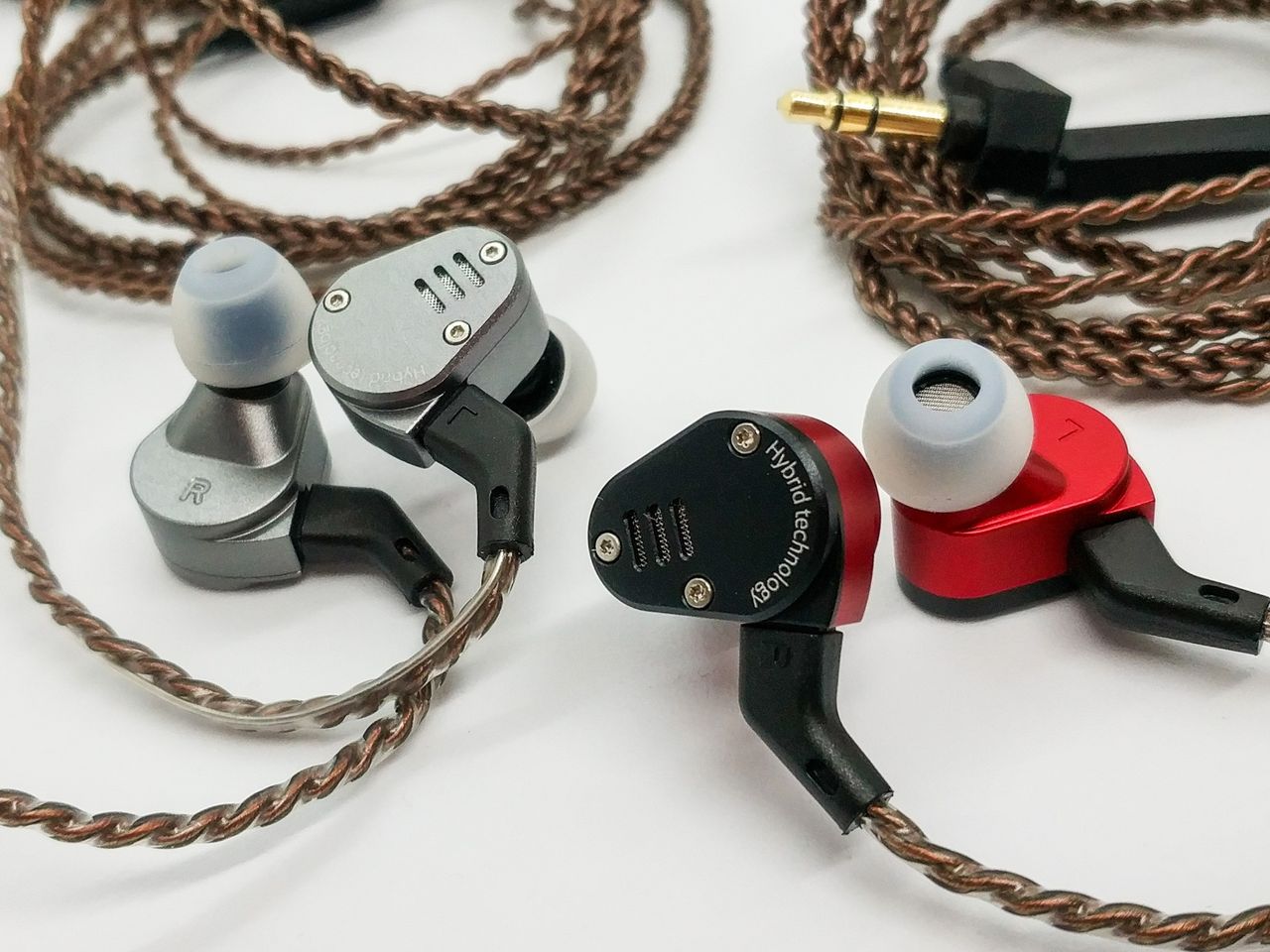 KZ ZSA」 vs 「ES4」「ZSR」、中音域が得意のKZ製イヤホンを最新