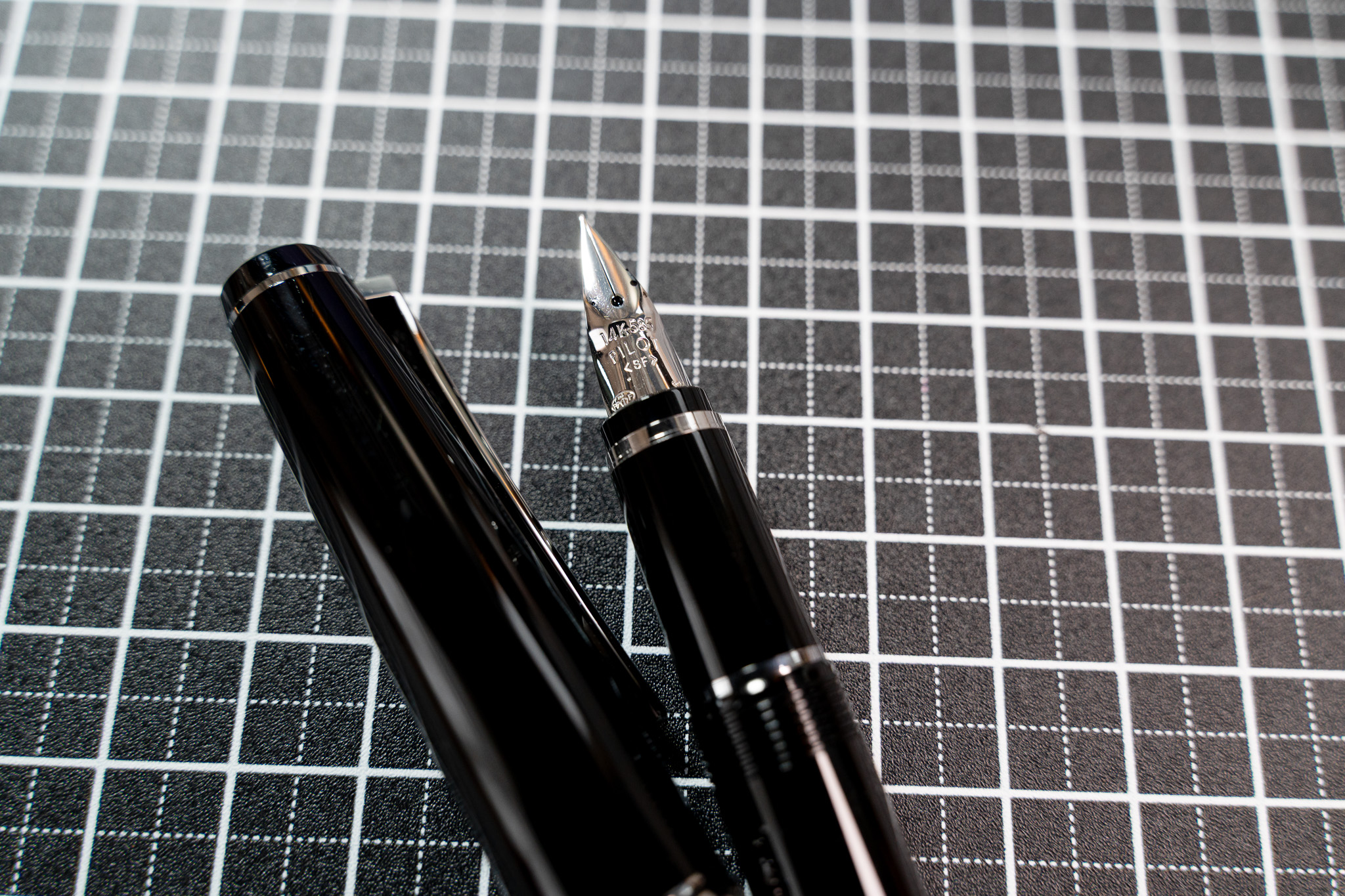 万年筆 / パイロット エラボー SF（細軟・樹脂軸） | 文具・画材