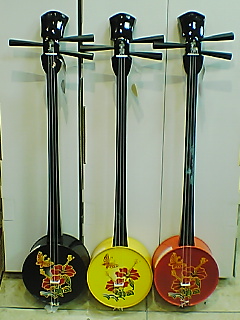 未使用】カンカン三線 カンカラ三線 ヤンバルクイナとハイビスカス柄