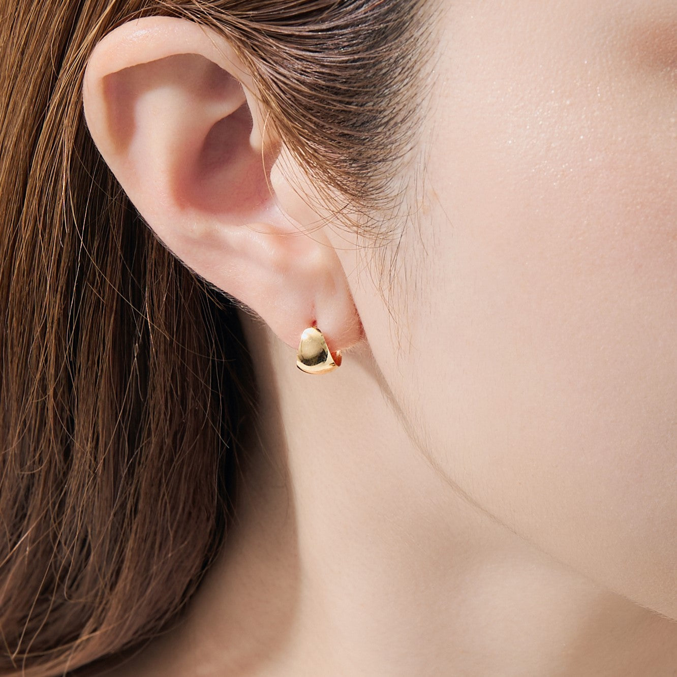 K18 フープピアス 5mm×10mm 5×10 月甲 楽天市場】K18 フープピアス 5mm