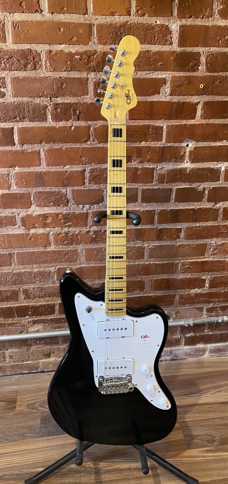 G&L Tribute Series Doheny - Jet Black w/Gig Bag
